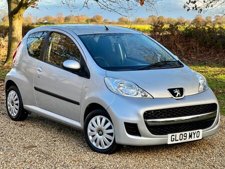 PEUGEOT 107 1.0 12V Urban 