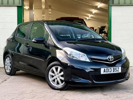 TOYOTA YARIS 1.3 Dual VVT-i TR