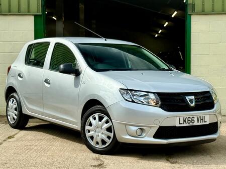 DACIA SANDERO 1.2 Ambiance 1.2 16V 75